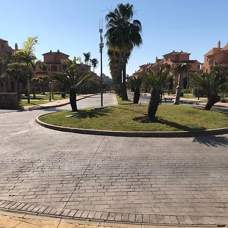 Apartment 1197: 3 Bedroom Grd Floor Hacienda Del Sol *