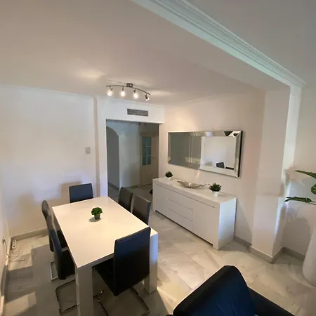 1197: 3 Bedroom Grd Floor Hacienda Del Sol Apartment Estepona